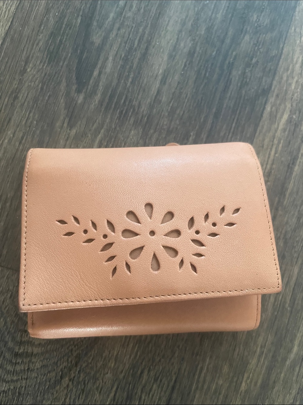Vintage Etienne Aigner Tan Leather Laser Cut Floral Bifold Wallet Y2K Boho